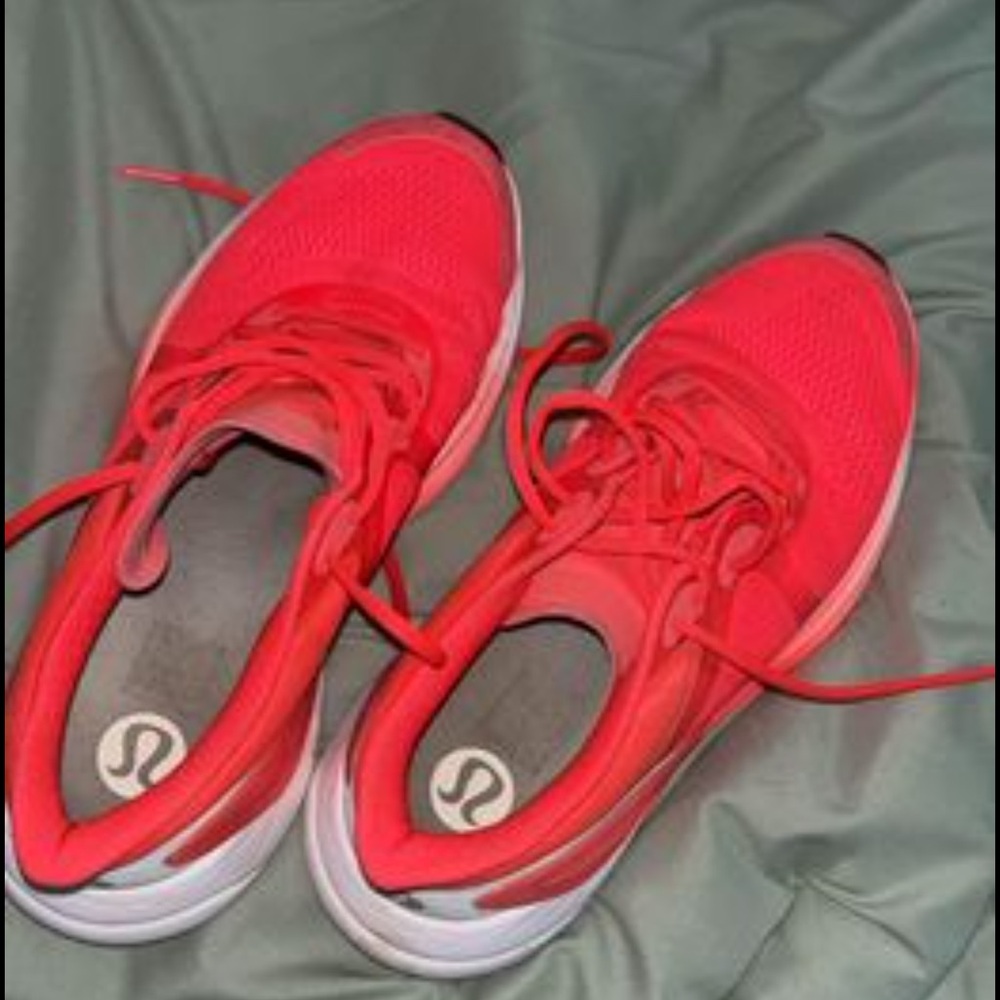 Lululemon tennis shoes